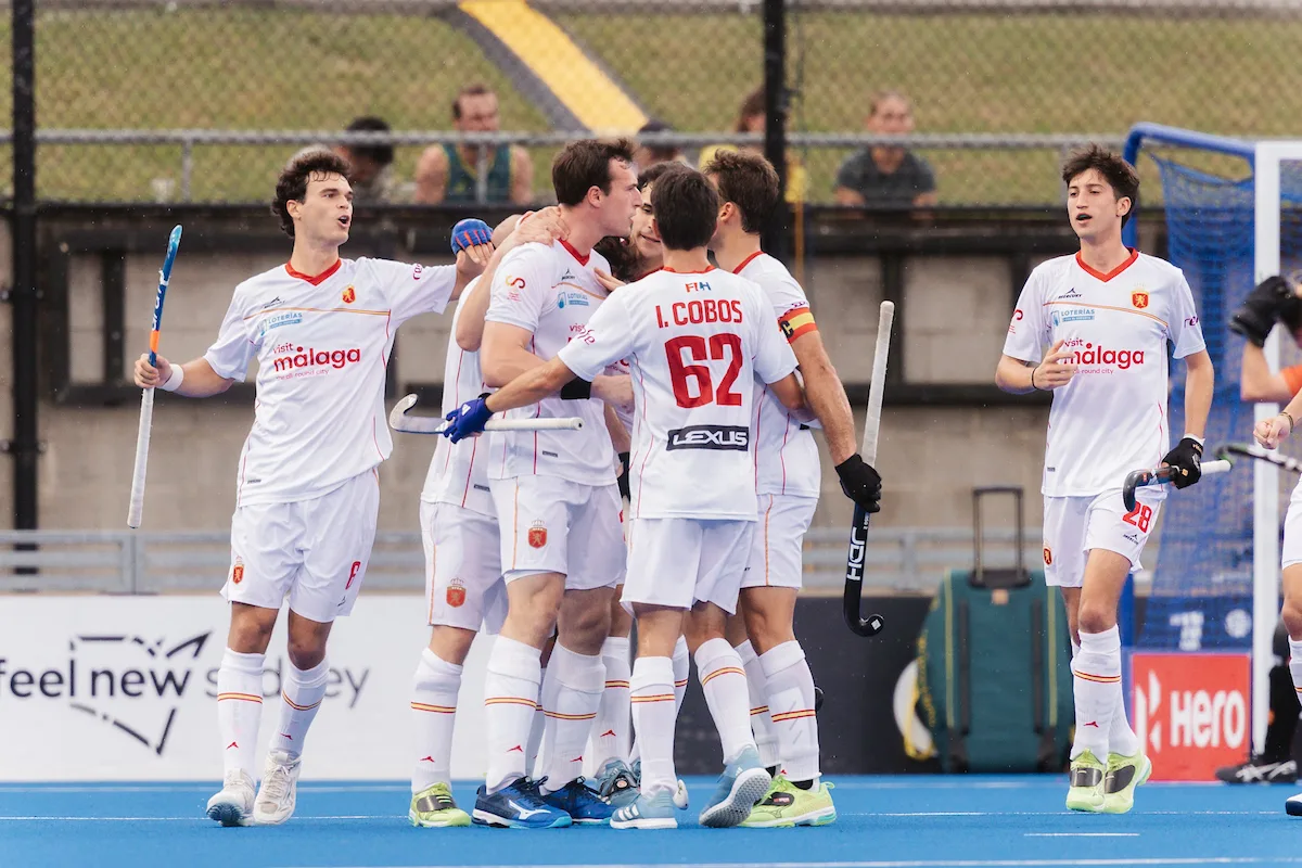 LOS REDSTICKS SE IMPONEN A AUSTRALIA EN LOS SHOOT-OUTS (3-0) TRAS UN IGUALADO 1-1