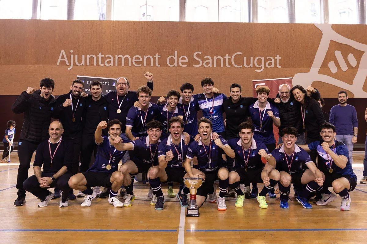 EL JUNIOR FC CONQUISTA EL ORO EN EL CTO. ESPAÑA DHM SALA