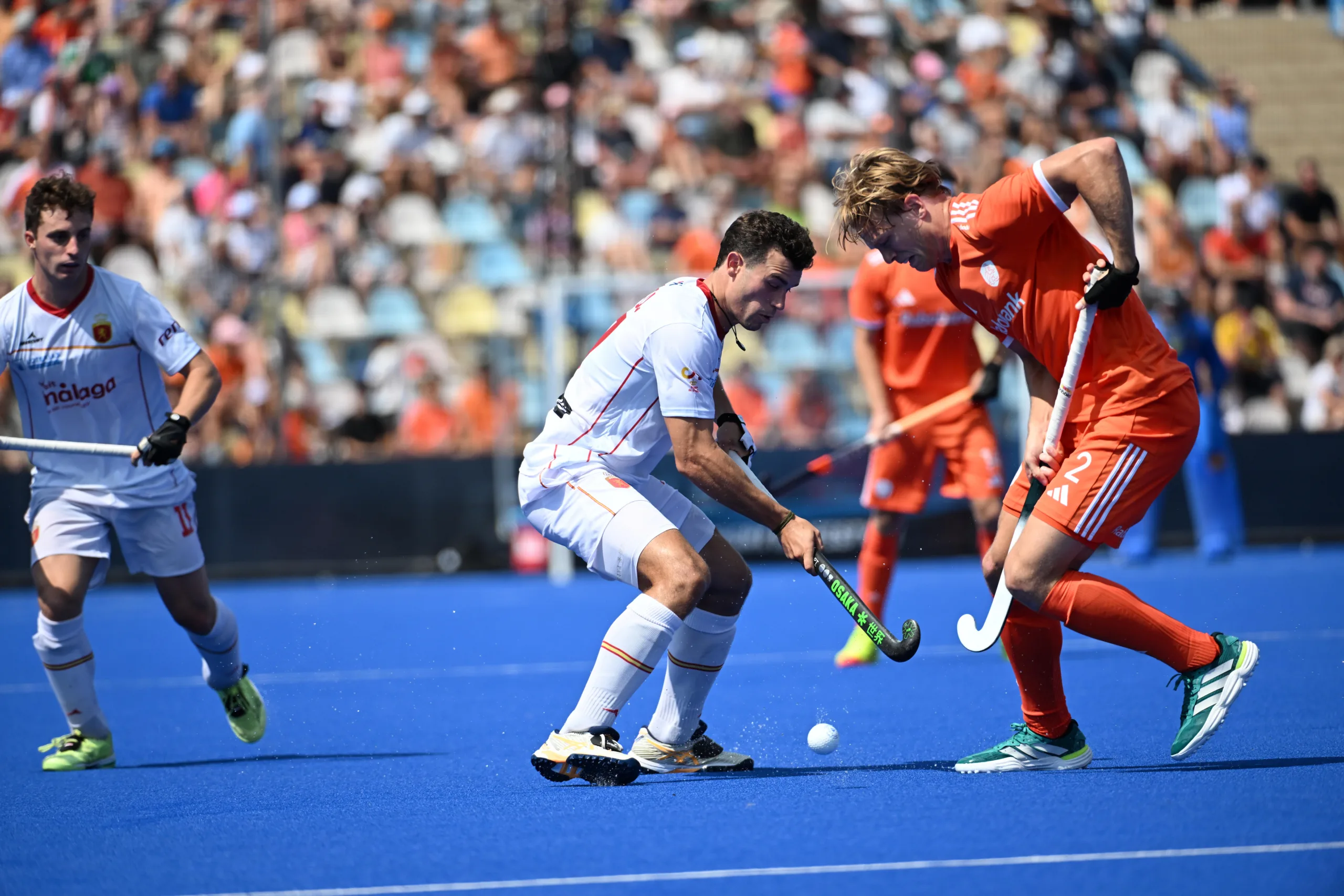 INICIO DEL EUROHOCKEY PARA ESPAÑA ANTE EL VIGENTE CAMPEÓN DE EUROPA Y OLÍMPICO (3-0)